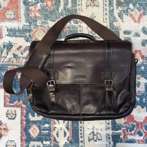 Great condition! Kenneth Cole Reaction Brown Leather Laptop Bag